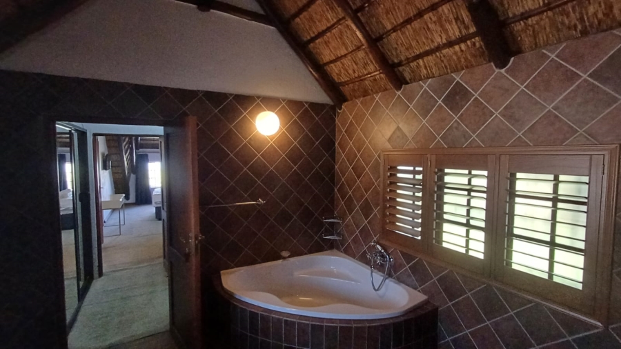 6 Bedroom Property for Sale in Kosmos North West